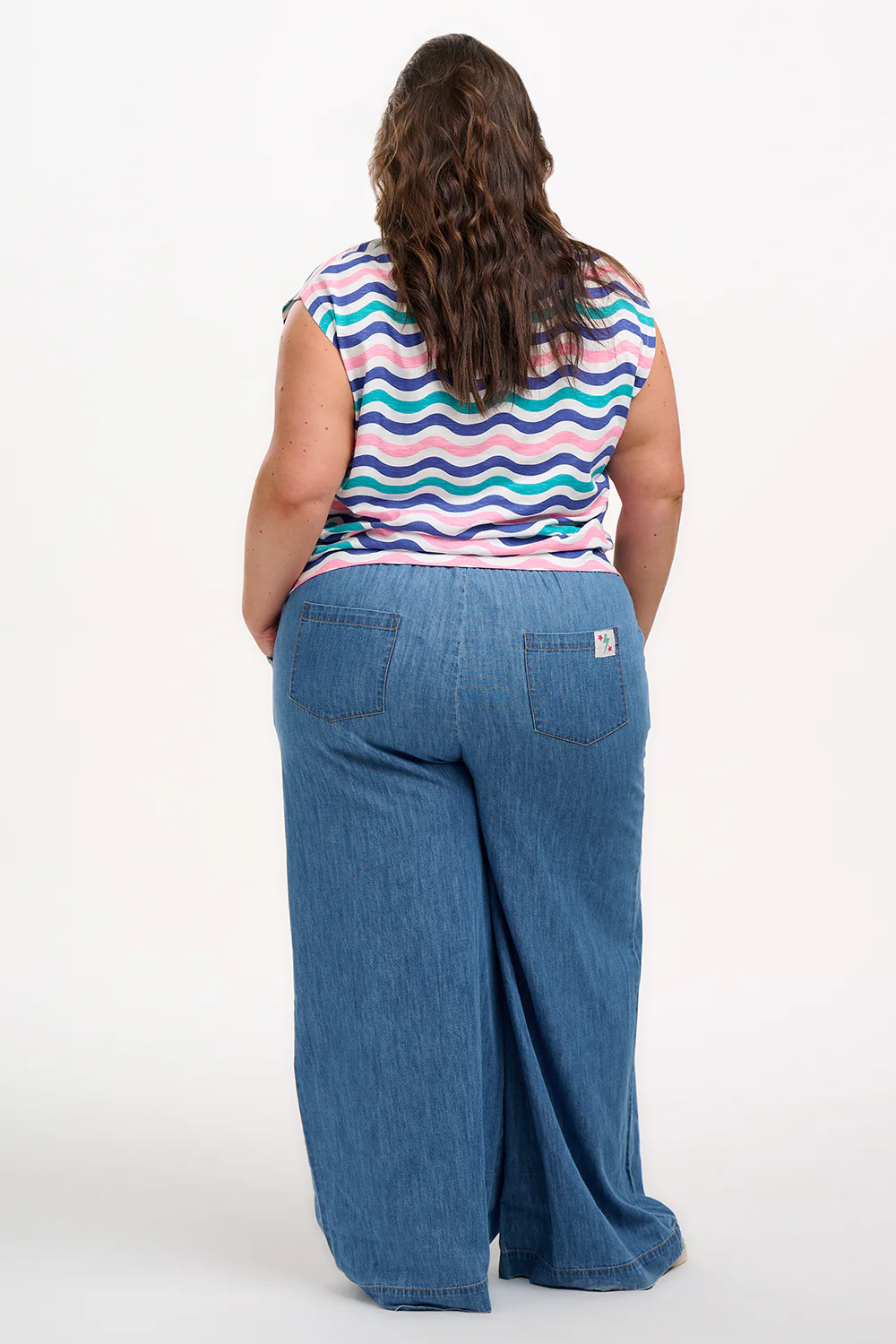 Chrissy Relaxed Tank T-Shirt - Multi, Soft Beach Waves - Image 5