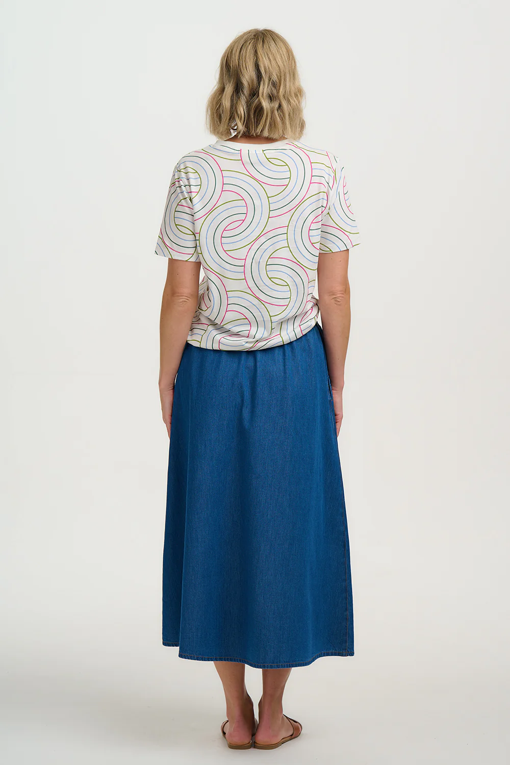 Maggie T-Shirt - Off White, Concentric Circles - Image 3