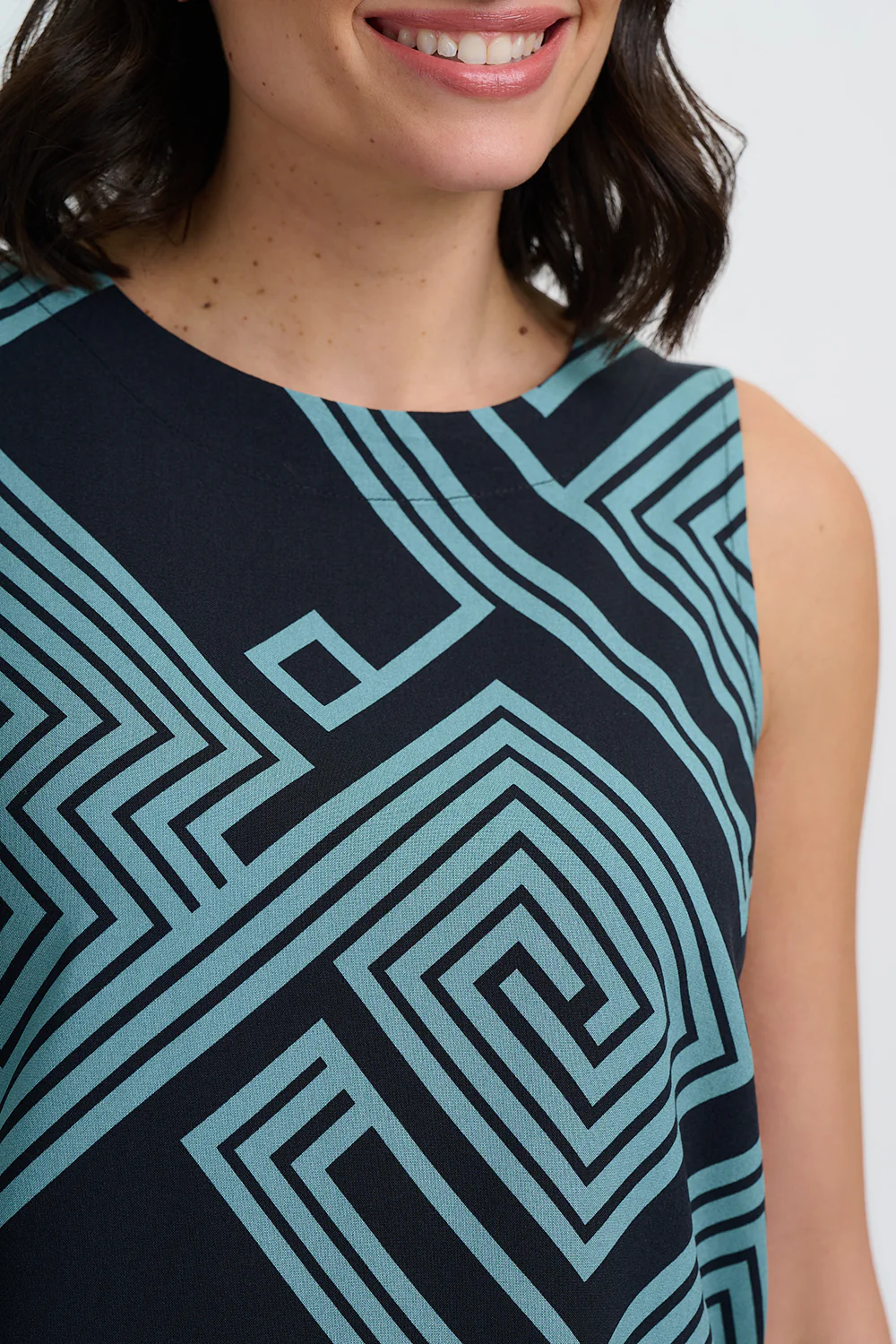 Marissa Top - Black/Green, Geometric Lines - Image 3