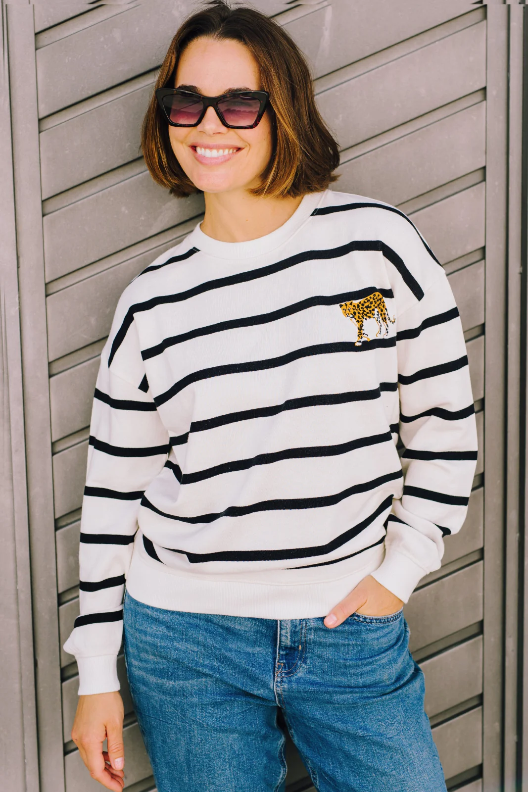 Noah Sweatshirt - Off-White/Black, Leopard Embroidery - Image 5